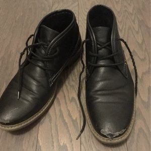 Nice black shoes 7 1/2